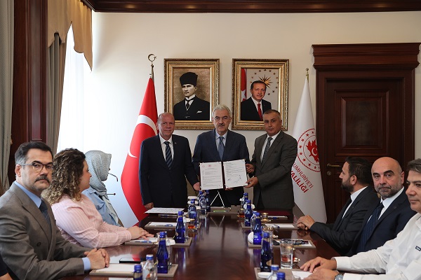 BTB'den Merhum Başkana Vefa