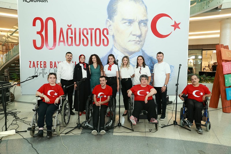 Özel Öğrencilerden 30 Ağustos Zafer Bayramı Konseri