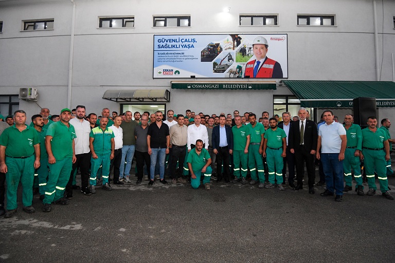 Başkan Aydın Güne Temizlik Emekçileriyle Başladı
