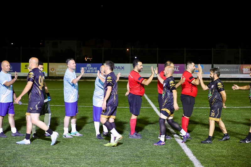 "Cumhuriyet Kupası" Zeytin Futbol Turnuvası Başladı
