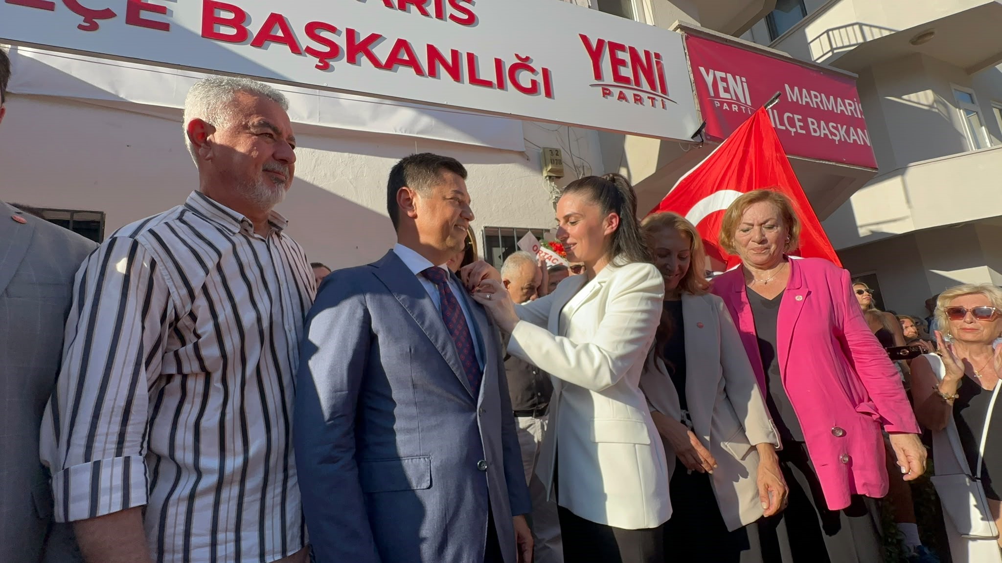Marmaris Belediye Başkanı, CHP'den Yeni Parti'ye Geçti