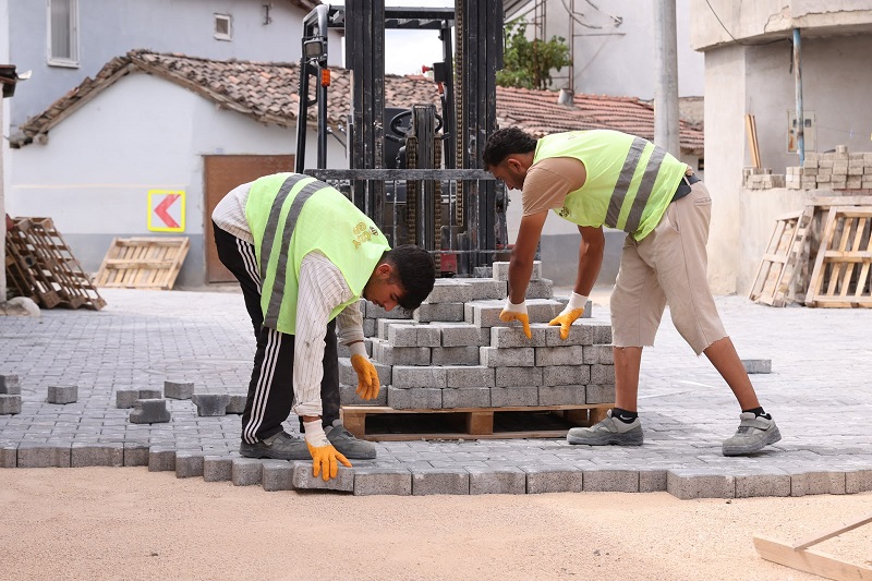 Mustafakemalpaşa'da Altyapı ve Üstyapı Yenileniyor
