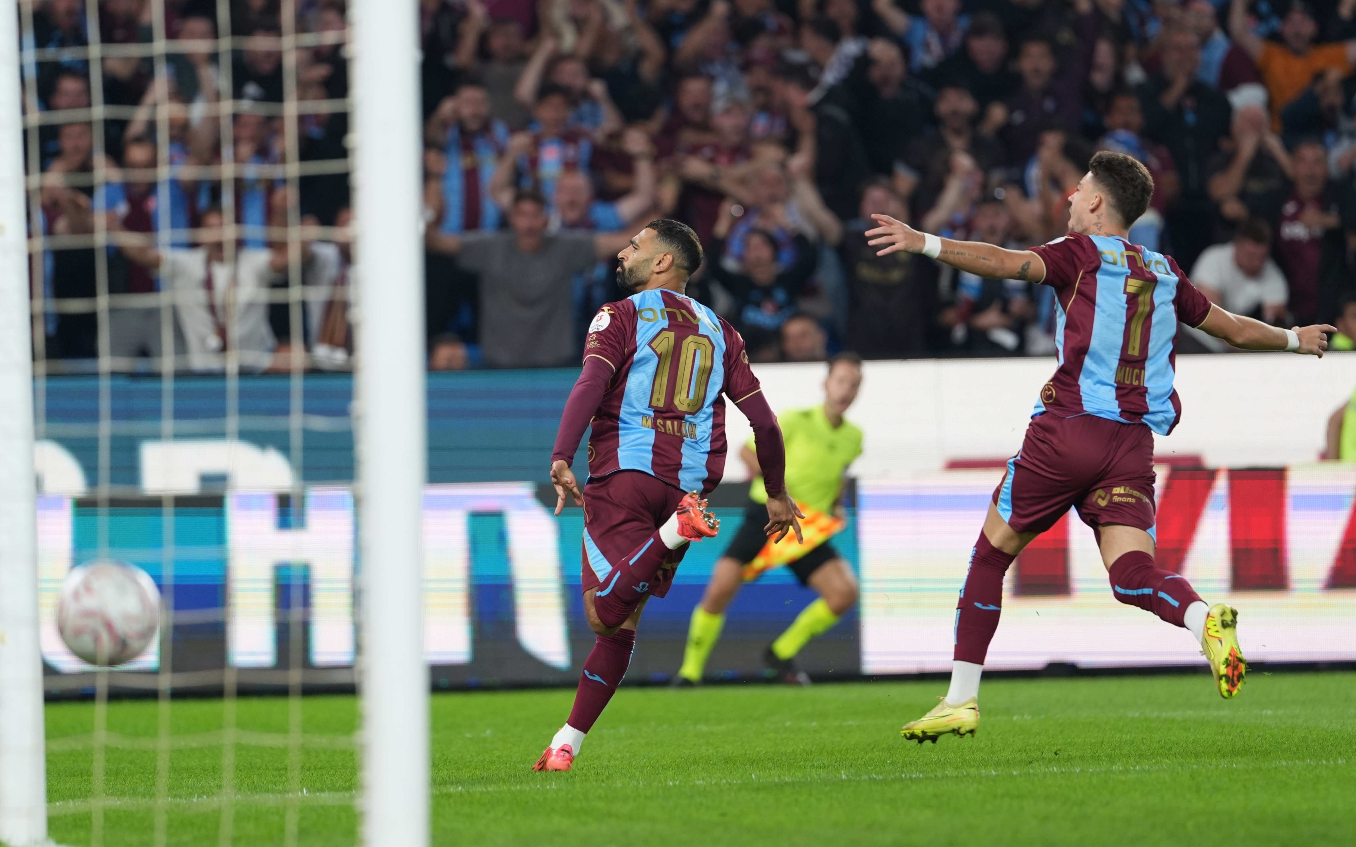 Trabzonspor Galatasaray’ı Fırtınayla Devirdi: 4-0