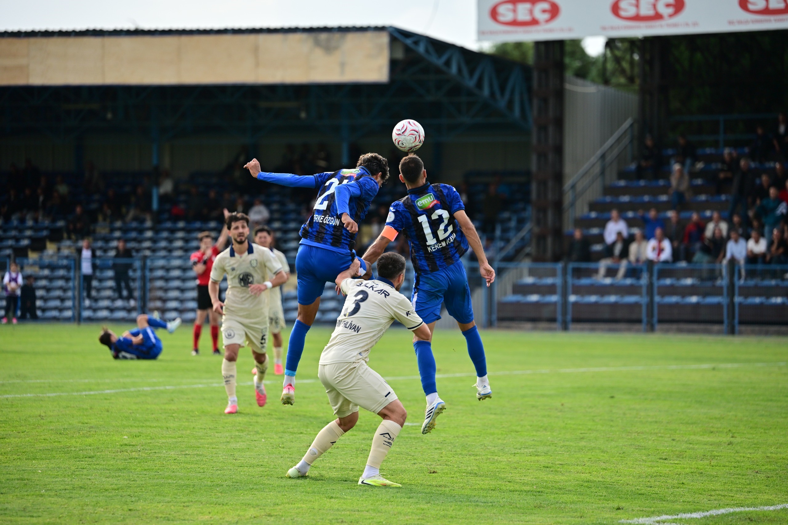 Karacabey Belediyespor: 1 MKE Ankaragücü: 4   