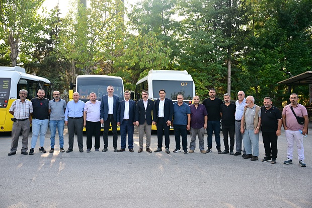 Yıldırım Belediye Başkanı Oktay Yılmaz, Ertuğrulgazi Otobüs ve Minibüsçüler Durağı’nı ziyaret etti