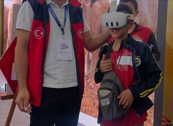 Kafkas Arısı TEKNOFEST'te: Arıların dünyası sanal gerçeklikle tanıtıldı