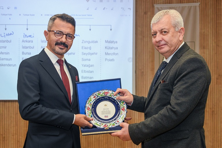 Osmangazi Belediyesi KPSS Adaylarının Yanında