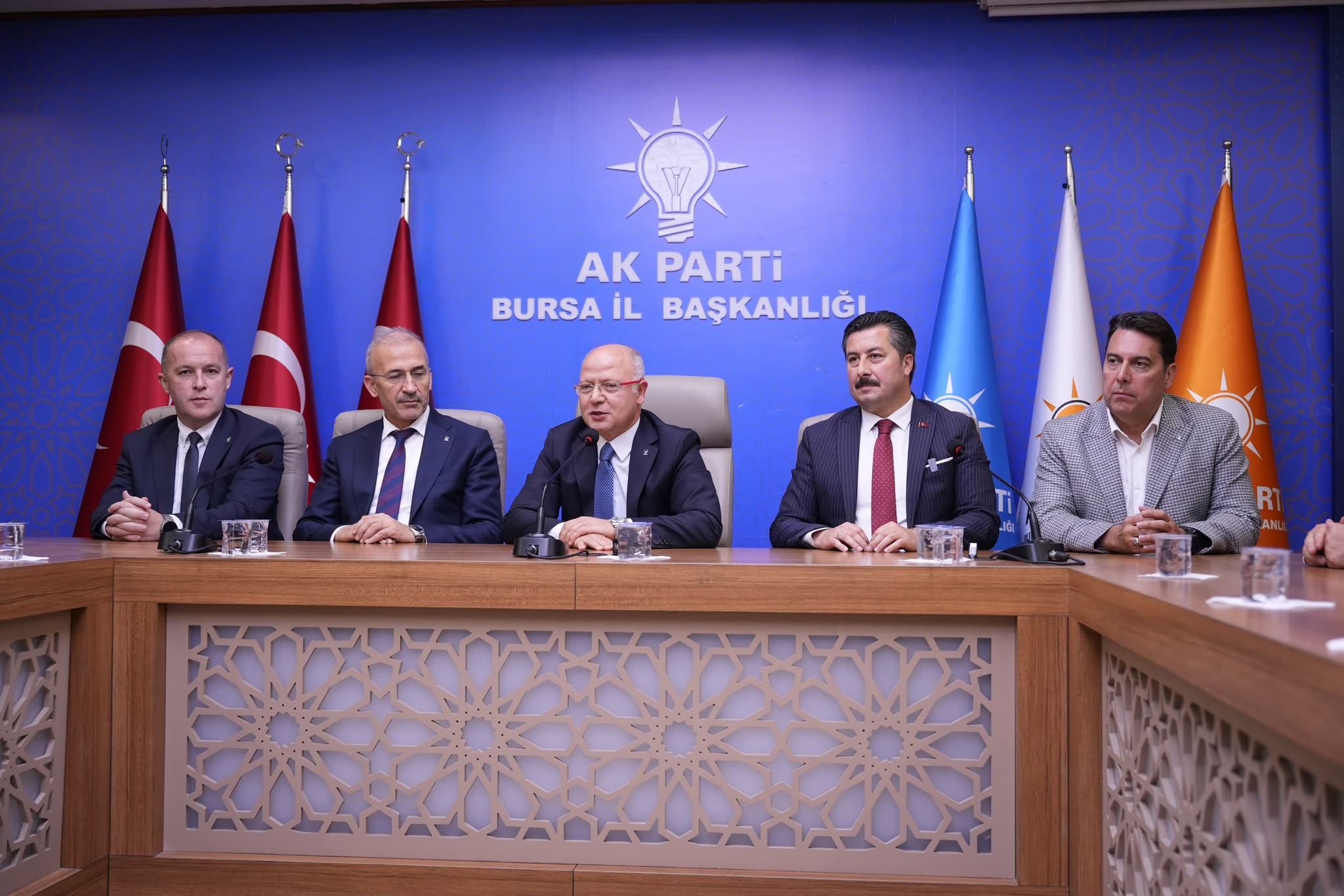 Bursa Yenişehir'de CHP'li İki Meclis Üyesi AK Parti Safalarına Katıldı