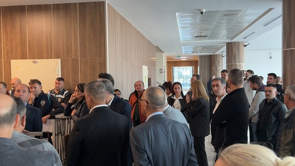 Mustafa Bozbey ve Turgay Erdem'in yargılandığı davada üç sanıktan bilirkişi raporuna itiraz var
