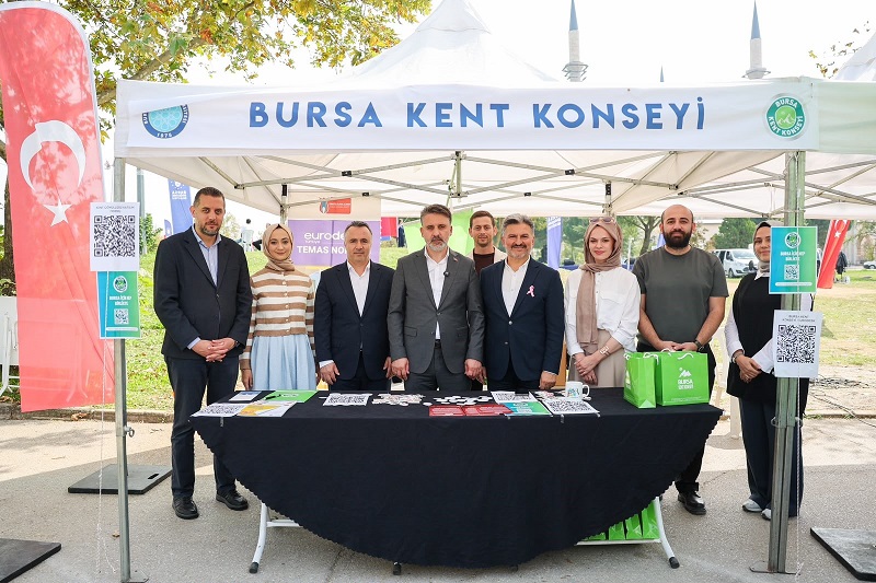 Bursa'da üniversitelilere 'Hoş geldin' şöleni