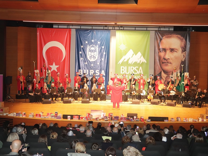 Fetih marşlarıyla 700. yıl coşkusu