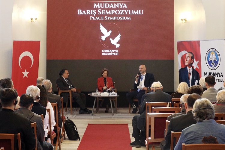 Mudanya'da 104 yıl sonra aynı gündem : BARIŞ