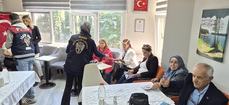 Bursa’da emeklilere siber suçlara karşı farkındalık eğitimi verildi