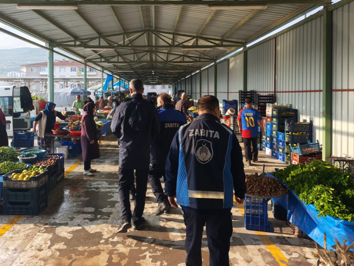 Gemlik Zabıtası'ndan Pazar Yerlerinde Denetim