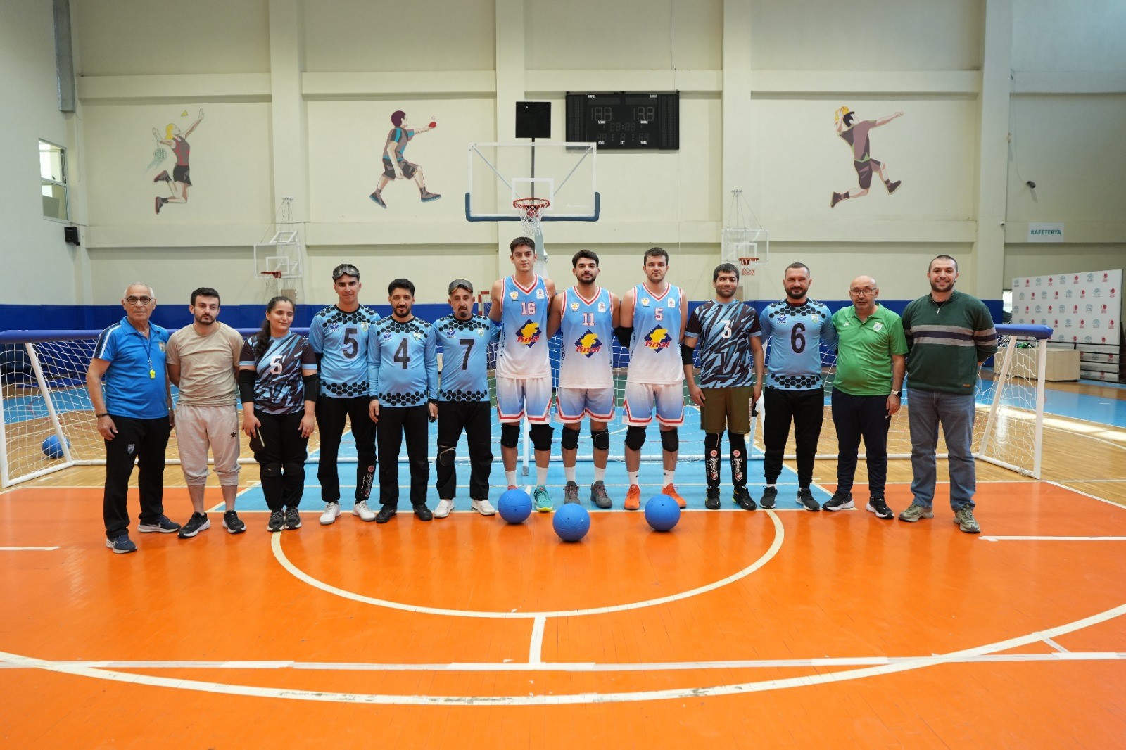 Gözlerini Kapattılar, Empati İçin Oynadılar