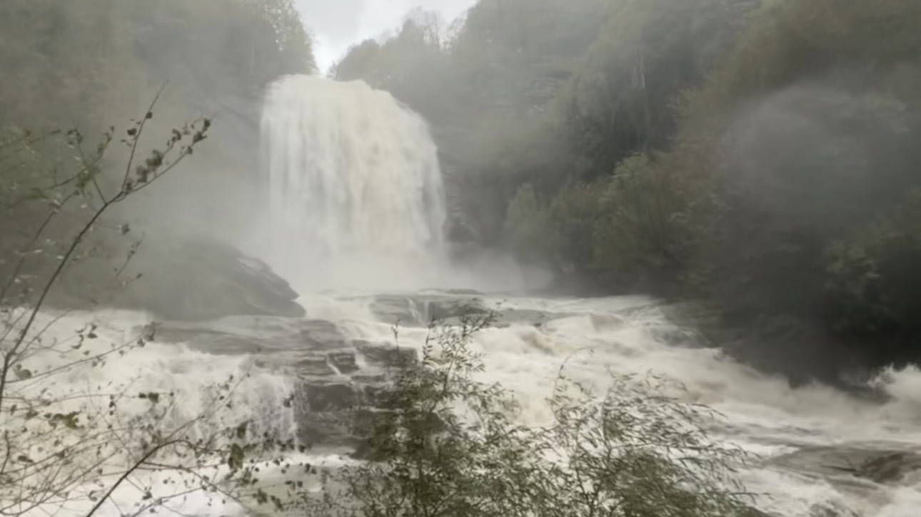 Suuçtu Şelalesi Niagara'yı Aratmadı