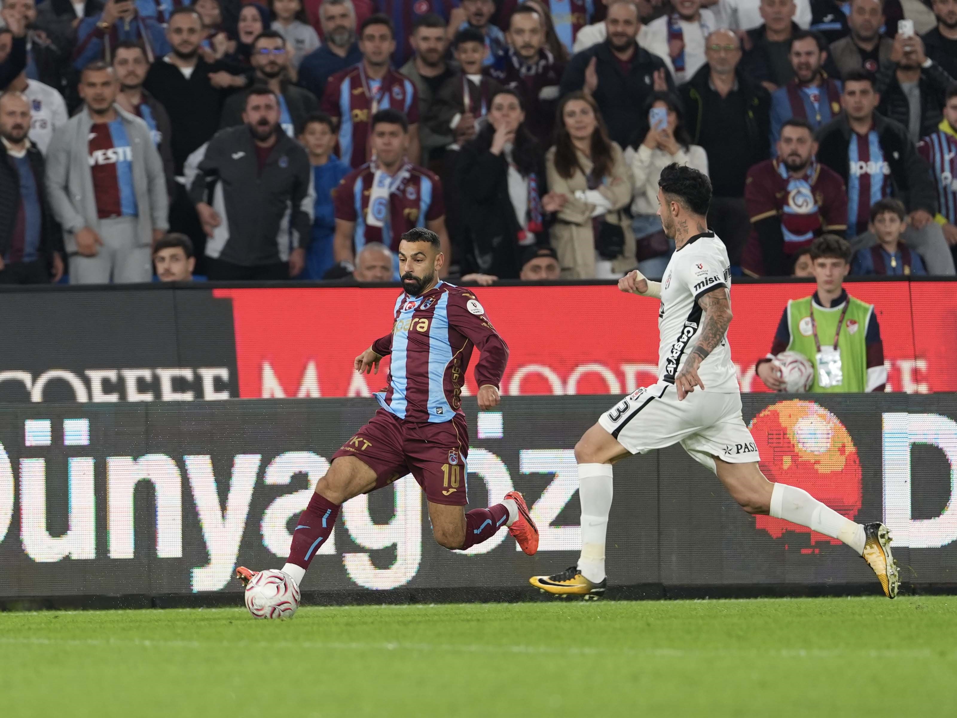 Trabzonspor Dev Derbide Beşiktaş'ı Devirdi