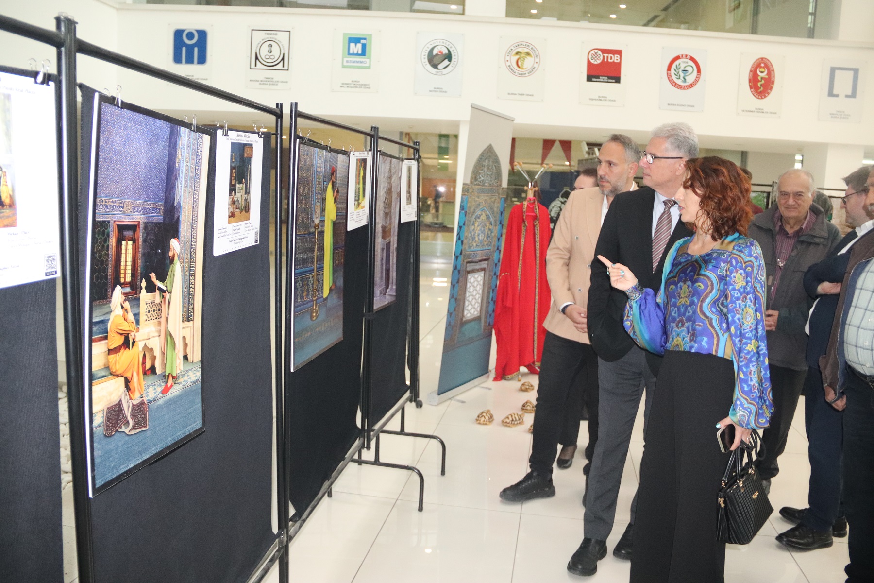 Resm-i Mekan Fotoğraf Sergisi BAOB'da Açıldı
