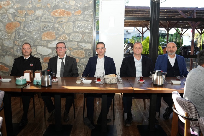 Başkan Usta'dan Muhtarlarla Güçlü İş Birliği Mesajı