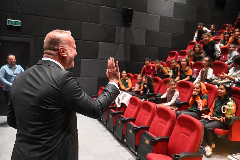 Karacabey Kent Sineması Perdelerini Açtı