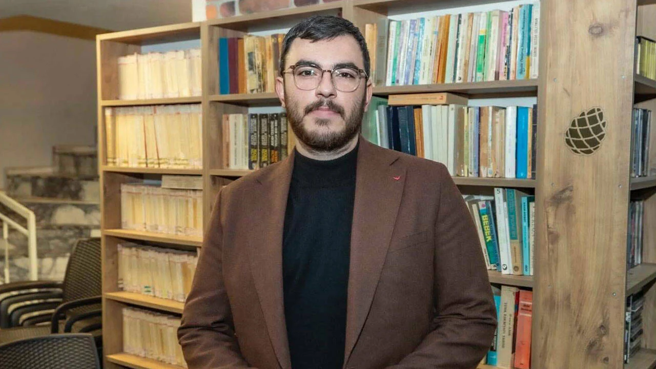 Gazeteci İsmail Arı İçin Özgürlük Çağrısı