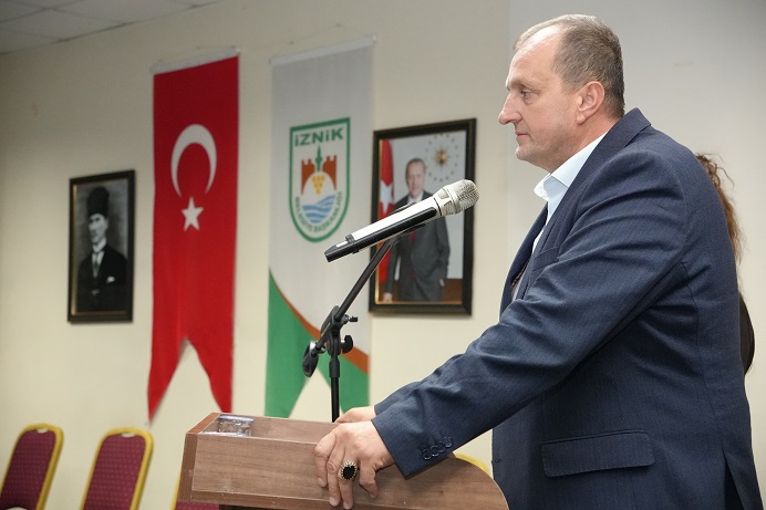 “Eski Sular Yeni Kulaçlar” İznik’te Geçmiş ile Geleceği Aynı Kulvarda Buluşturdu