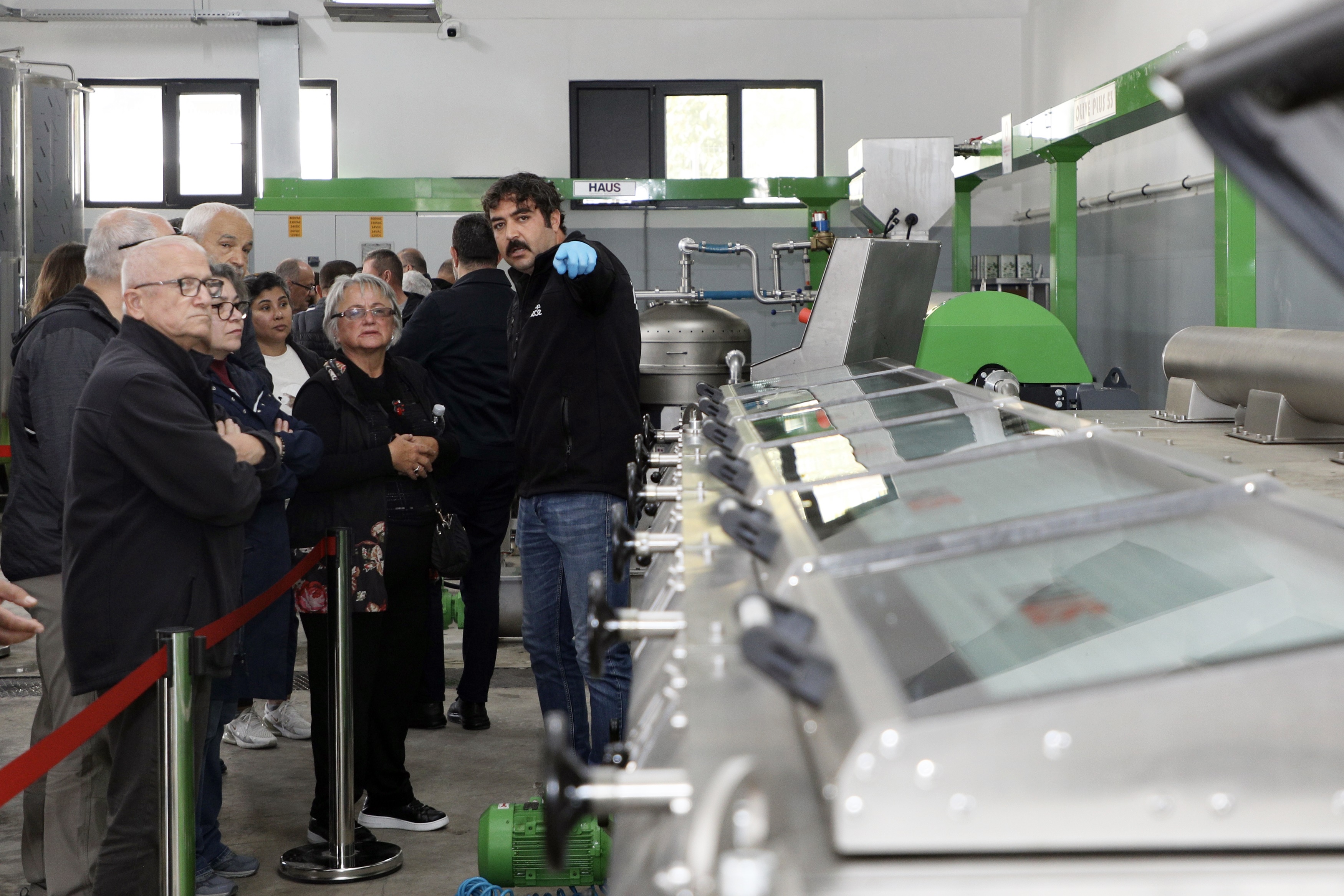 Ödüllü Zeytinyağı ve Çepni İmece Fabrikası Tanıtıldı
