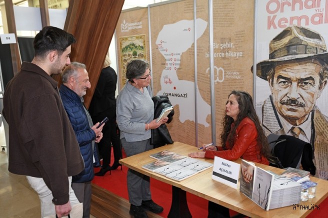 Nilüfer Açıkalın Osmangazi’de Okurlarıyla Buluştu 