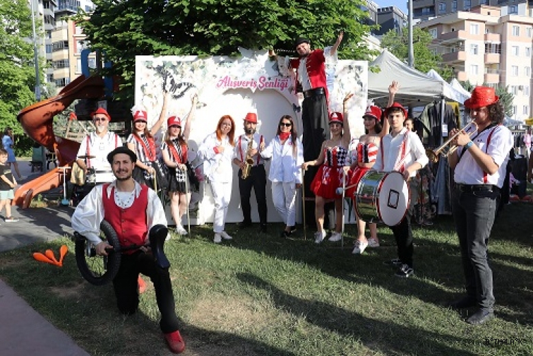 Nilüfer Belediye Başkanı Özdemir :  “Dayanışma Bilinci Yaygınlaşmalı ”