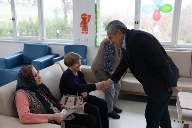 Nilüfer’de Yaşlılar Yeni Yılı Coşkuyla Karşıladı