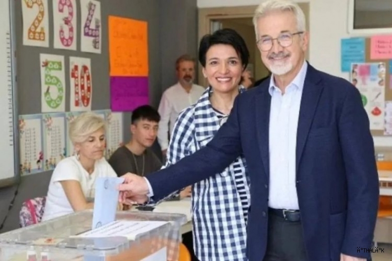 Nilüfer eski belediye başkanı Turgay Erdem ve Eşi Zeynep Terzioğlu Erdem ile Birlikte 38 Kişi Gözaltına Alındı