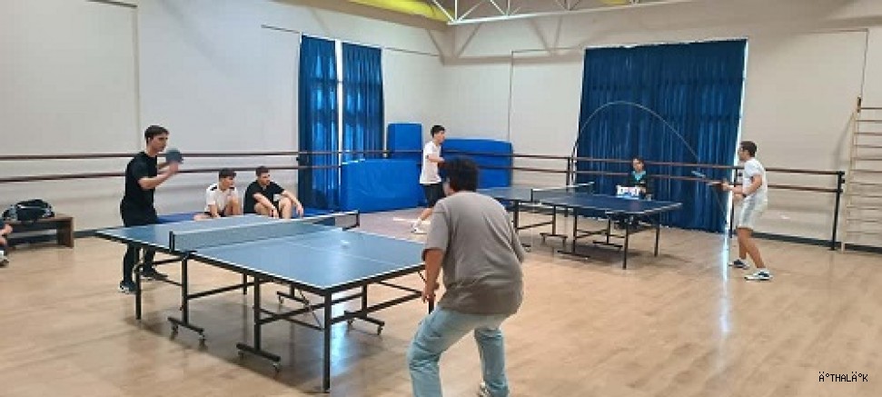 Nilüfer’in Raket Sporları Turnuvası’nda Şampiyonlar Ödüllendirildi