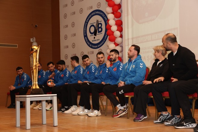 Nilüferli Hentbolcular Gençlerle Buluştu