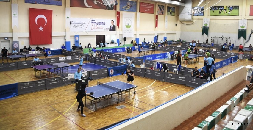 Osmangazi Belediyesi Masa Tenisine Ev Sahipliği Yaptı