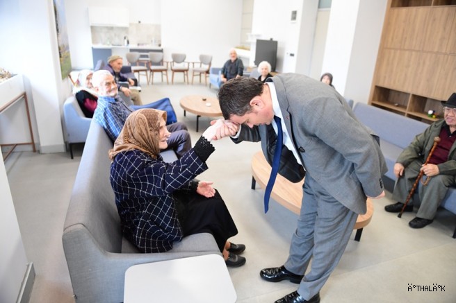 Osmangazi Belediyesi’nden Büyükleri Gönüllendiren Anlamlı Buluşma