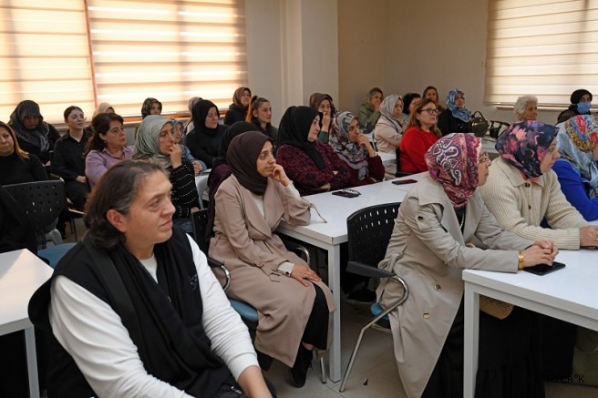 Osmangazi Belediyesi’nden ‘Kadın ve Toplum’ Başlıklı Söyleşi