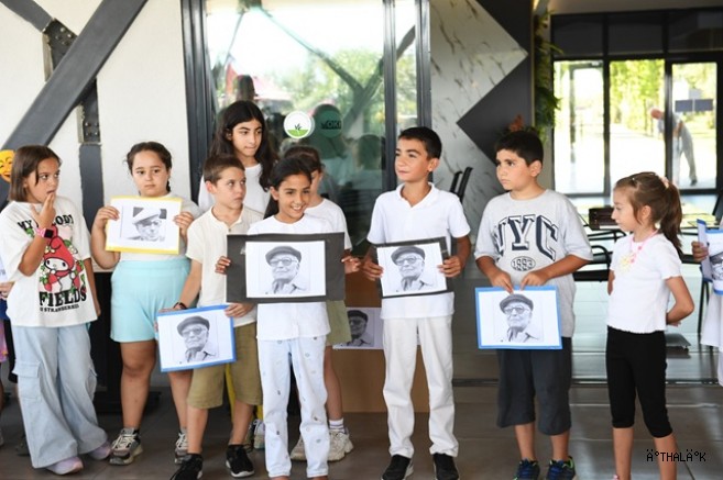 Osmangazi Belediyesi’nin Atölyelerinde Eğitim Alan Öğrenciler Yeteneklerini Sergiledi