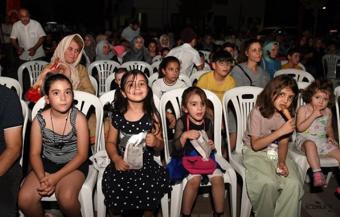 Osmangazi Belediyesi’nin Sinema Gecelerine Yoğun İlgi 