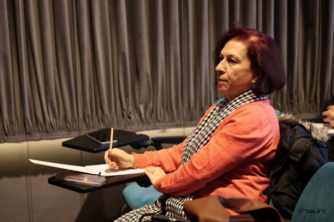 Osmangazi Belediyesi Öykü Yazmayı Atölye Çalışmalarıyla Öğretiyor