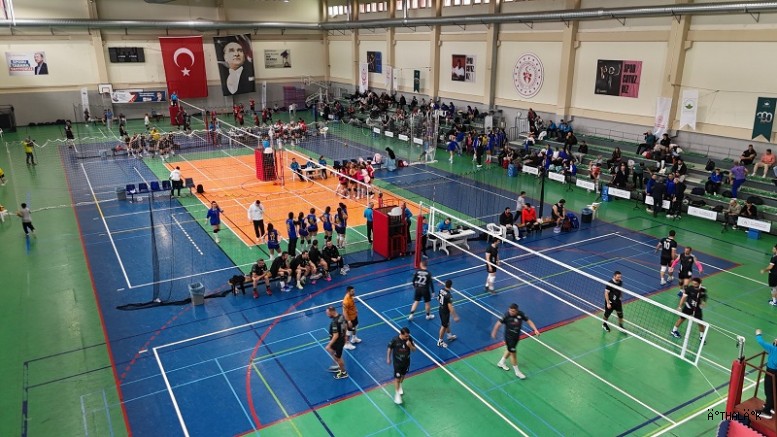 Osmangazi’de 700’üncü Yıla Özel Voleybol Turnuvası
