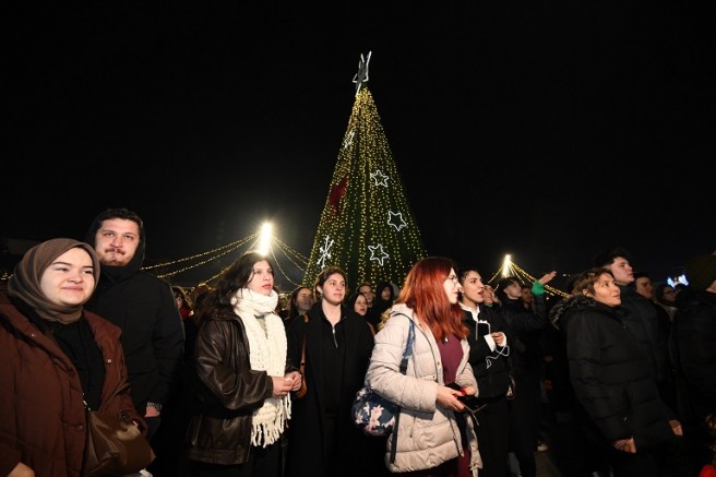 Osmangazi’de Çizik Grubu Festivale Renk Kattı