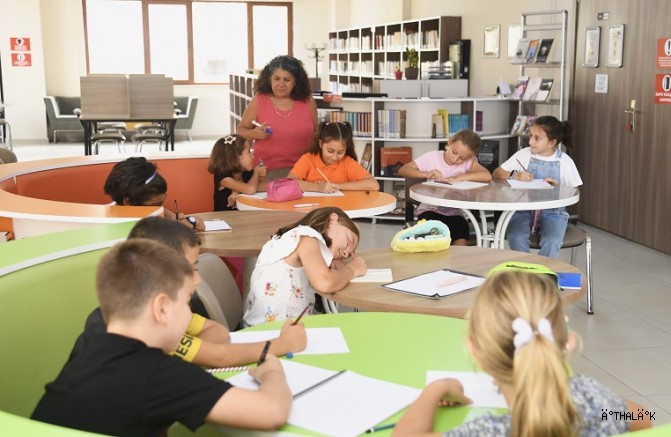 Osmangazi’de Çocuklara Yazma Alışkanlığı Kazandıran Atölye