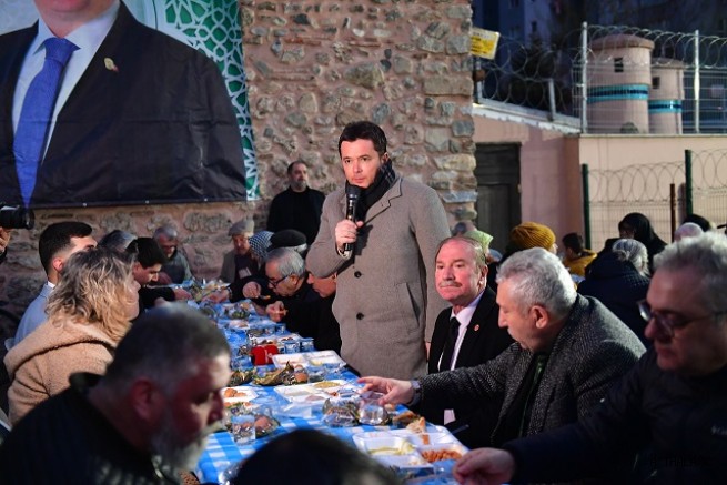 Osmangazi’de Gönül Sofrası Kiremitçi Mahallesi’nde Kuruldu