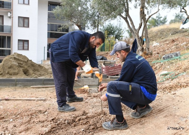 Osmangazi’de Mahalleler Yeni Park Alanlarıyla Güzelleşiyor