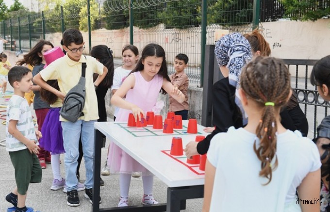 Osmangazi’de Öğrenciler İçin Atölye Pazarı Kuruldu