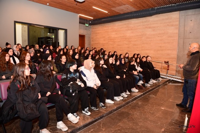 Osmangazi’de Ramazan Coşkusu Karagöz İle Perdeye Yansıdı 