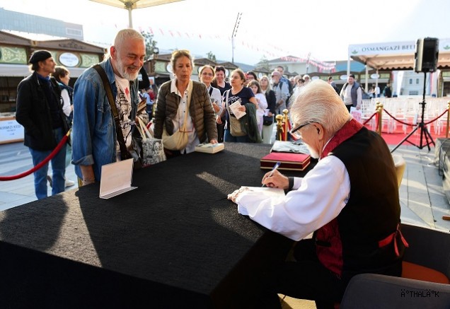 Osmangazi Kitap Fuarı 8’inci Gününde de Doldu Taştı