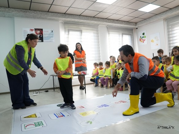 Osmangazi Kreşlerinde Miniklere İş Güvenliği Eğitimi 