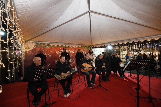 Osmangazi Meydanı Nağmelerle Isındı 
