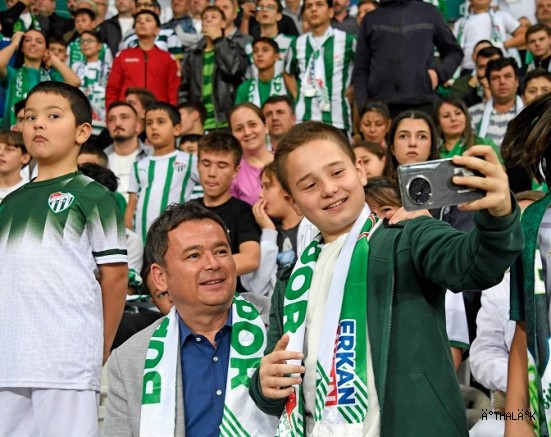 Osmangazi’nin Miniklerinden Bursaspor’a Büyük Destek